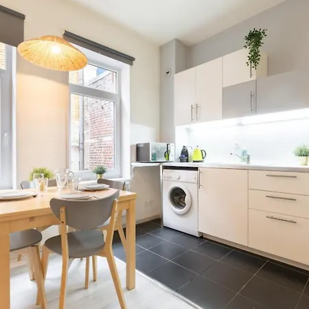 Vieux Bright Duplex ! 3pers Apartment
